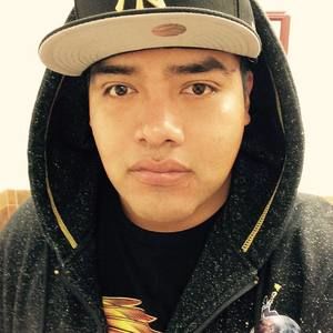 Meet your Posher, Max